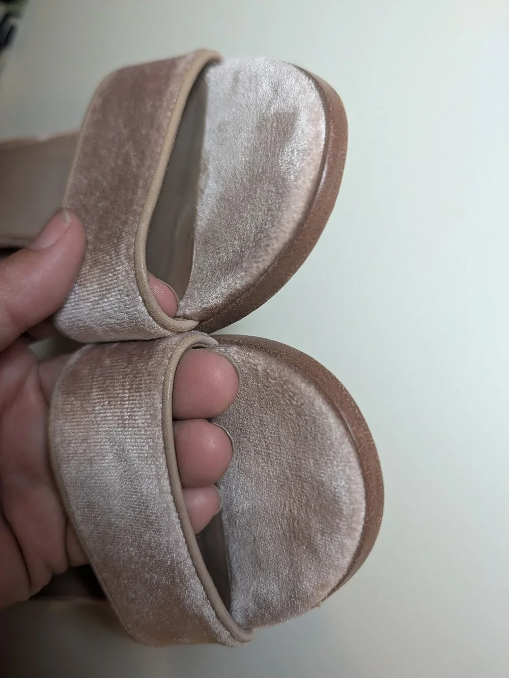 Bernardo Woman's 8.5 Blush Pink Velvet Ankle-Strap Block Heel Sandal